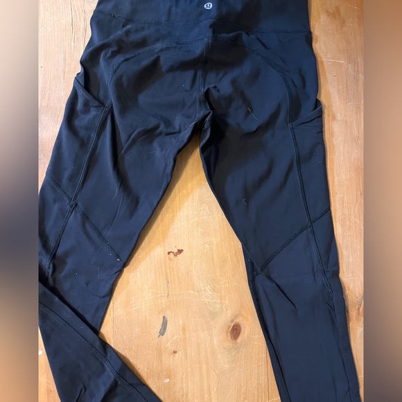 Lululemon leggings with detail - Picture 4 of 5
